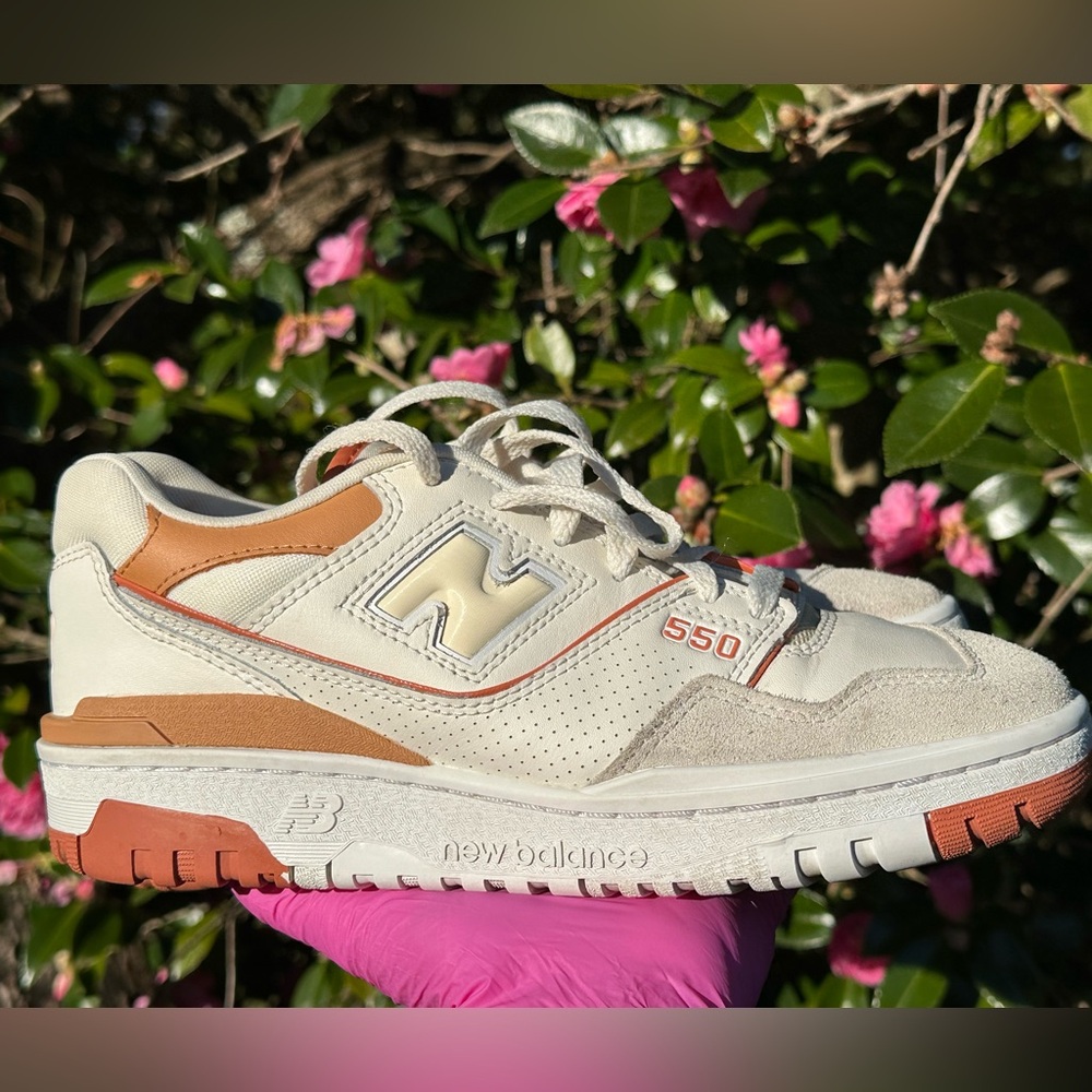Women’s New Balance 550 Au Lait White/Burnt Orange Size 7 BBW550WA  VERY NICE